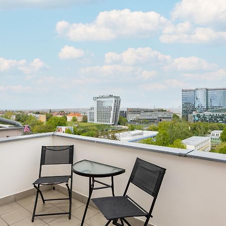 Apartman U Metra S Terasou Praga Exterior foto